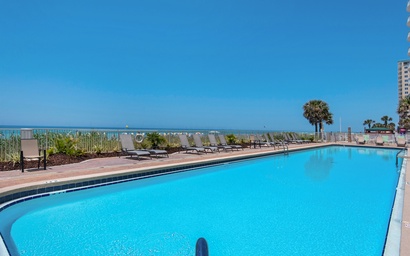 Twin Palms 405 5