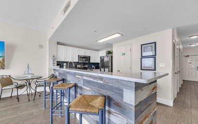 Majestic Beach Towers 1-1014 8