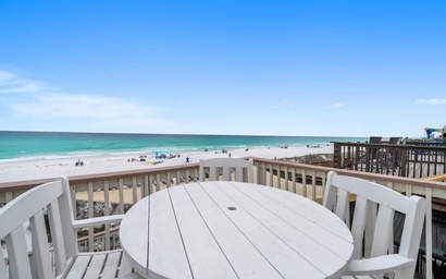 Green Reef #6- Beachfront Bliss 2