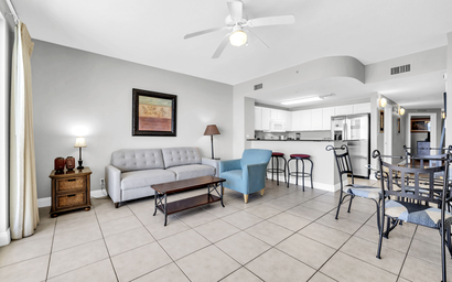 Calypso 2-2207 West 8