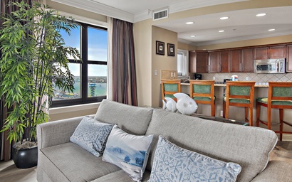 Emerald Grande E810 7