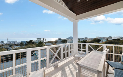 Sea La Vie Seaside Main House 4