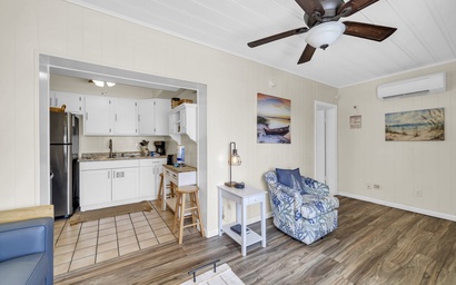 Linda's Cozy Cottage A 6