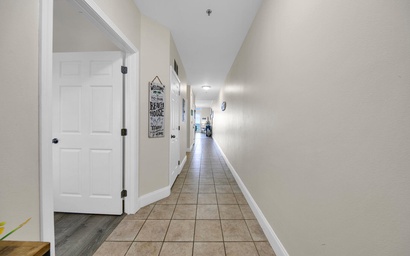 Laketown Wharf 2135 6