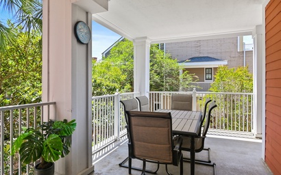 Market Street Inn 248- Beauty by the Bay 2