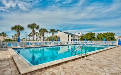 Shoreline Towers 2115 4