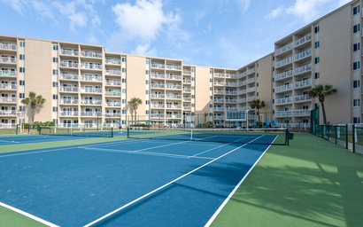 Hol. Surf & Racquet Club 412 5