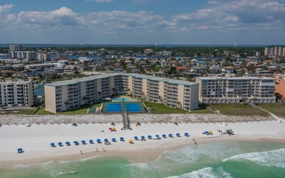 Hol. Surf & Racquet Club 711 5