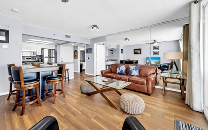 Long Beach Resort 4-605 8