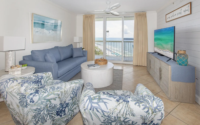 Pelican Beach Resort 1912 7