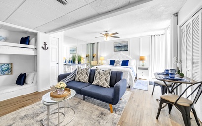 Long Beach Resort 1-1300E 5