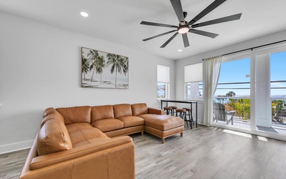 Golden Seashell East 8