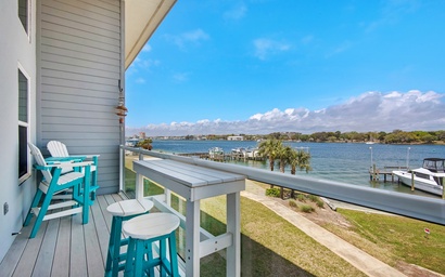 Pelican at Sound Side 2