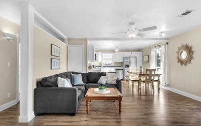 Walking on Sunshine 7