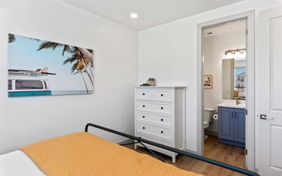 Pier 43 at Desert Color 27