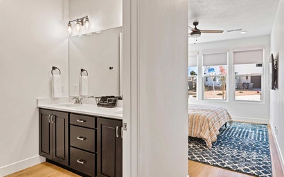 Desert Color Hideaway 21