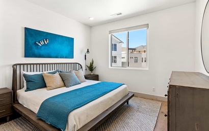 Pier 43 at Desert Color 28