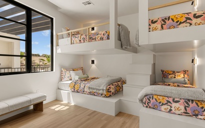 Barefoot Beach House B + C 43