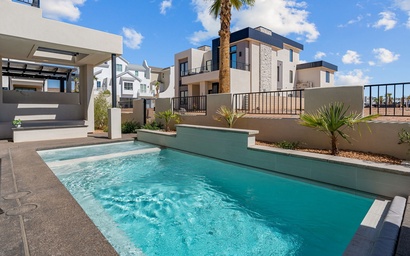 Lula Bay Lagoon House 17