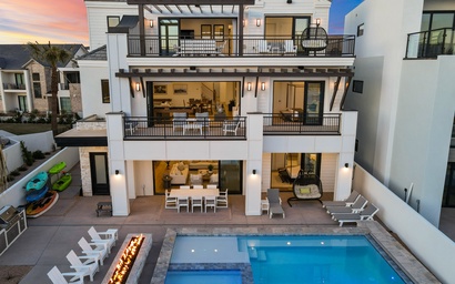 The Beach Front 2.0 5