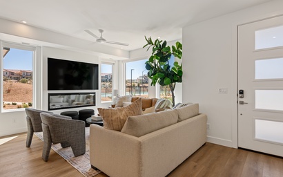 The Sapphire Blanc 13