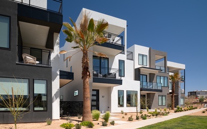 The Sapphire Blanc 47