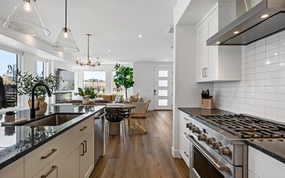 The Sapphire Blanc 14