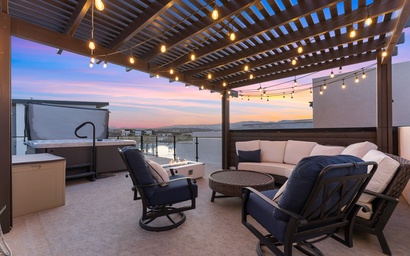 Vinnie's Beach House 44