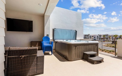 Pier 43 at Desert Color 37