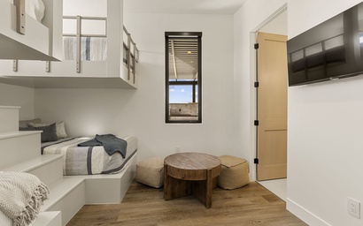 The Ultimate Pearl Beach Experience 58