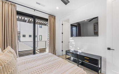 The Palm 37