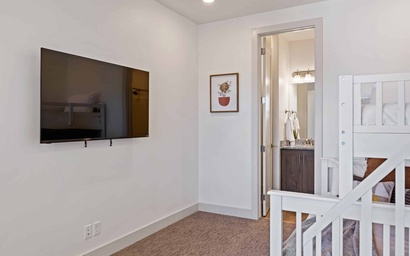 Mavericks Retreat 25