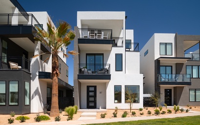 The Sapphire Blanc 46