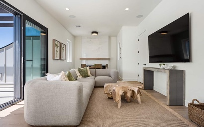 The Beach Front 2.0 36