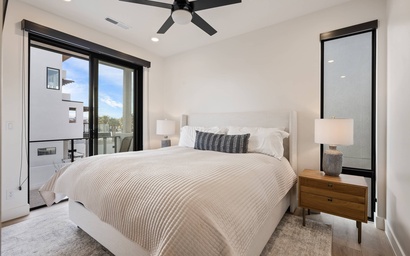 Vinnie's Beach House 38