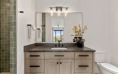 Lagoon Landing 32
