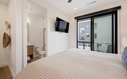 Vinnie's Beach House 39