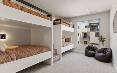 The Crash Pad 46