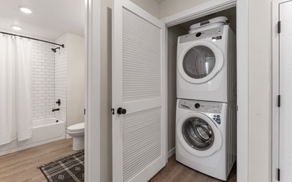 Deja Blue at Desert Color 22