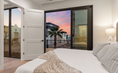 Lula Bay Lagoon House 41