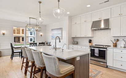 Rendezvous at the Shores 3