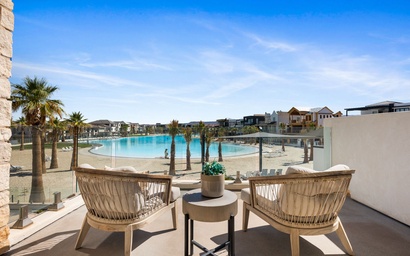 The Beach Front Max 62