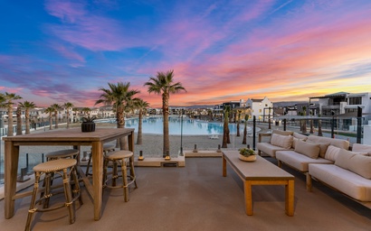 The Beach Front Max 49
