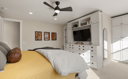 Southwest Manor 32