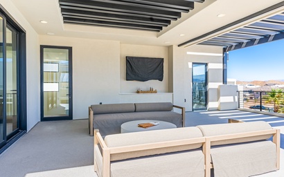 Lagoon Life Beach House 56