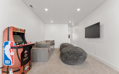 Mavericks Retreat 13