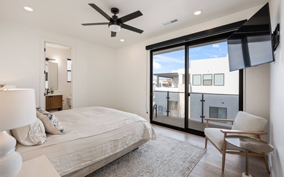 Vinnie's Beach House 29