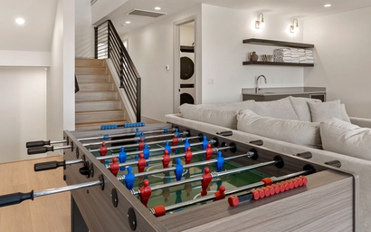 Luxury Rental at Desert Color 9