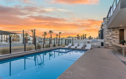 The Palm 4