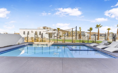 The Palm 13